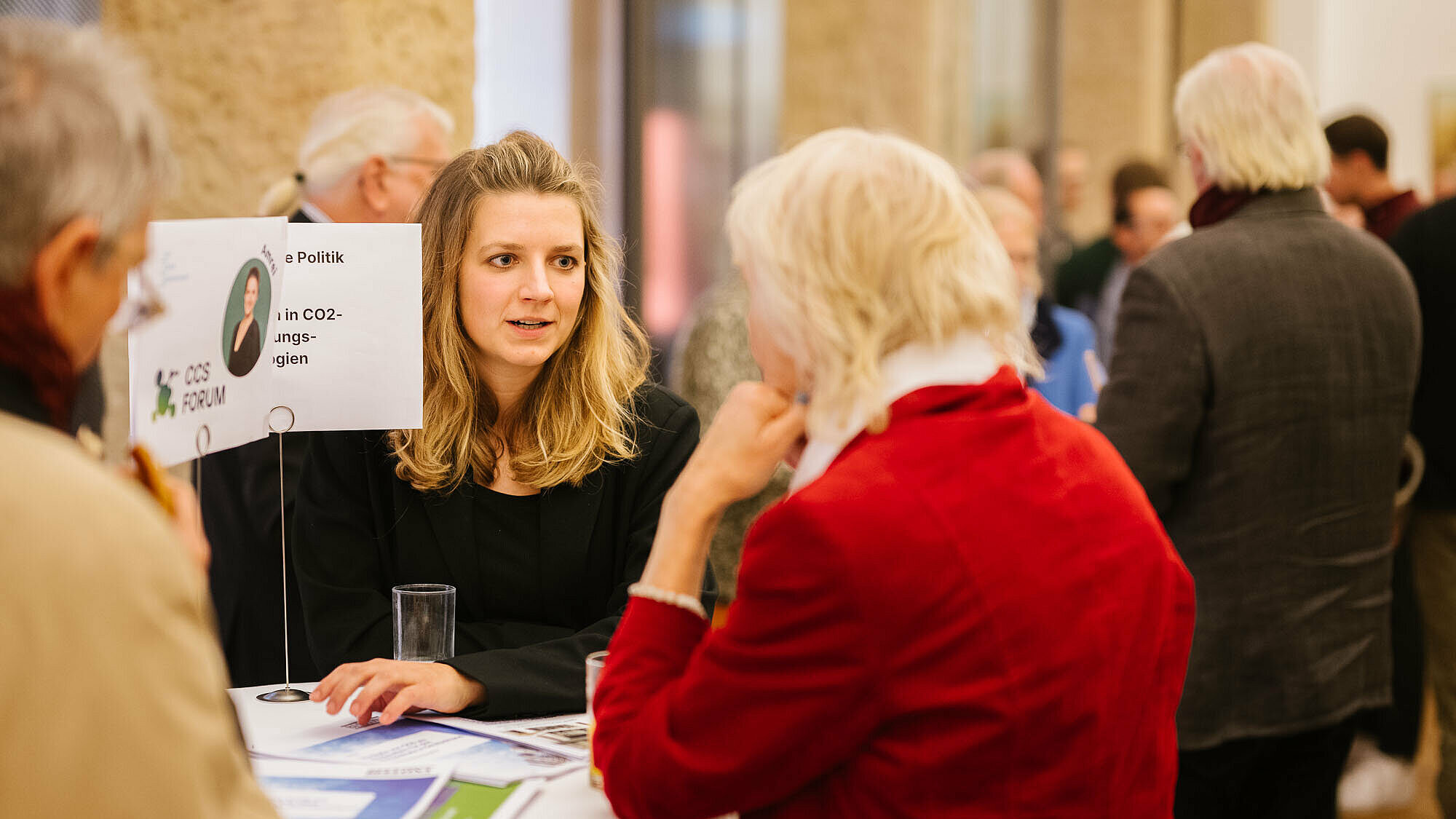 Das 94. Zeit Forum Wissenschaft "Nur heiße Luft? Wie wir die Versprechen von CO2-Speicherung realisieren können" in der Akademie.